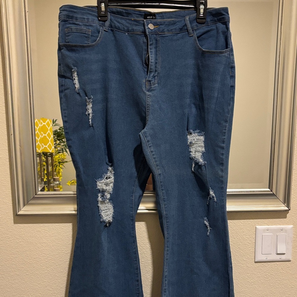 Chic Distressed Flare Jeans in Deep Blue